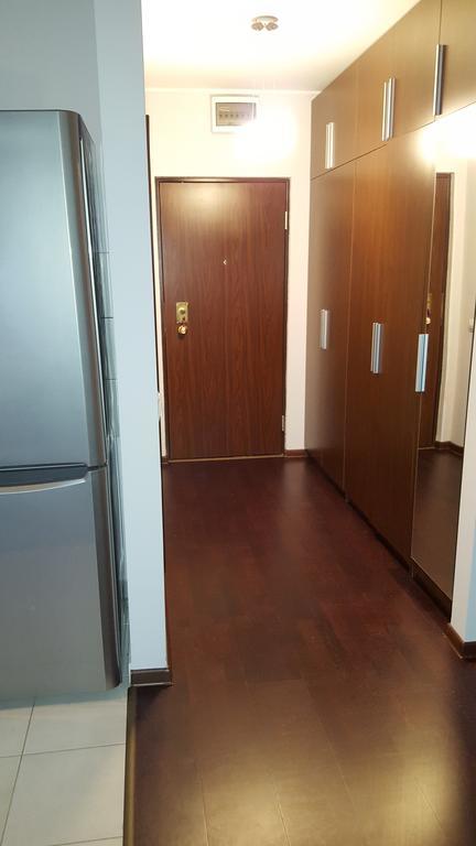 Sunlight Studio Apartment Орадя Экстерьер фото